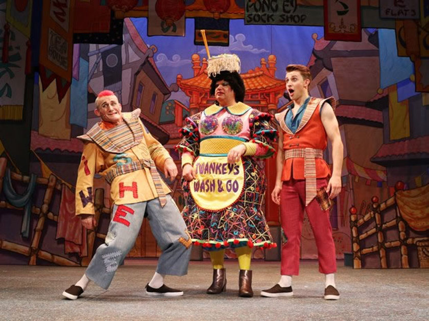 The Everyman Theatre Cheltenham Aladdin pantomime review 2018 to 2019